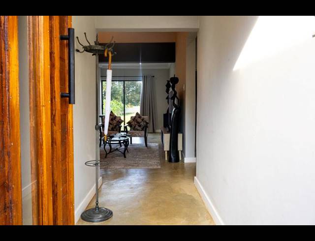 3 BEDROOM HOUSE FOR SALE IN WORLDS VIEW